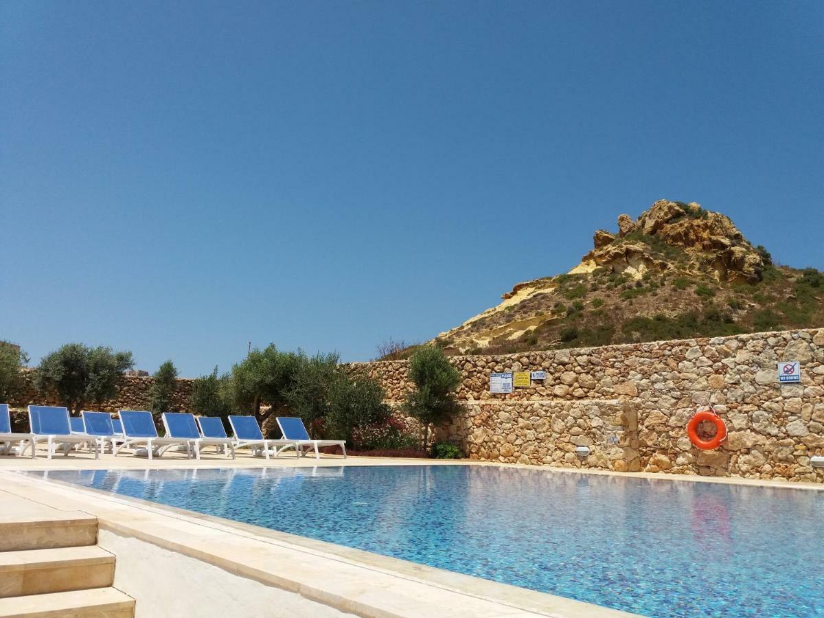 Your Room, Your Apartment, Your Shared Pool Marsalforn Bagian luar foto